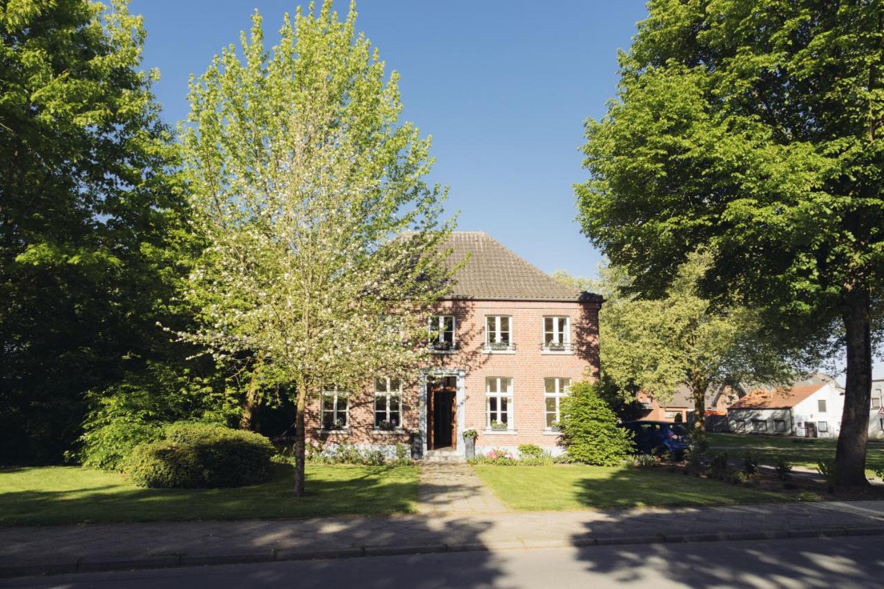 Hotel Altes Pfarrhaus Geldern Exteriér fotografie